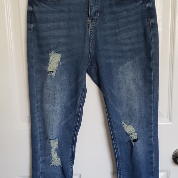 Jeans - Picture 3 of 5